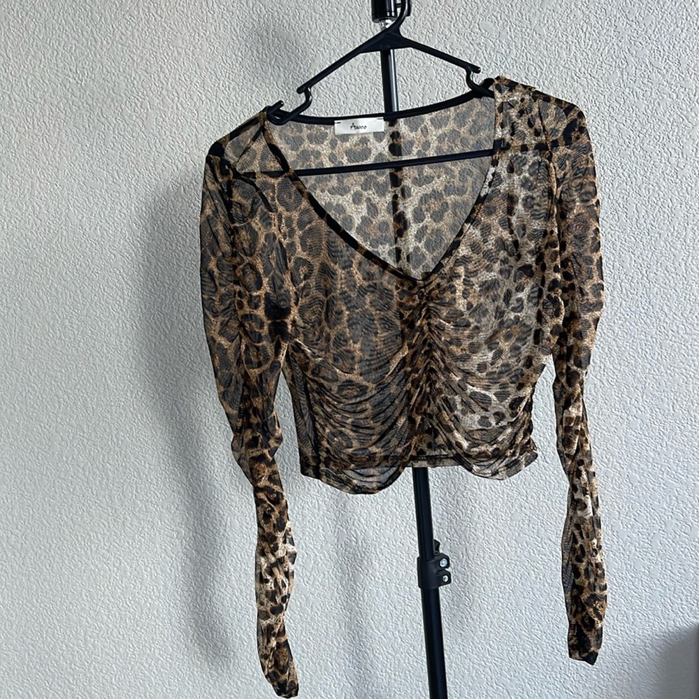 1464- Awoo sheer mesh leopard print scrunched long sleeve top- medium